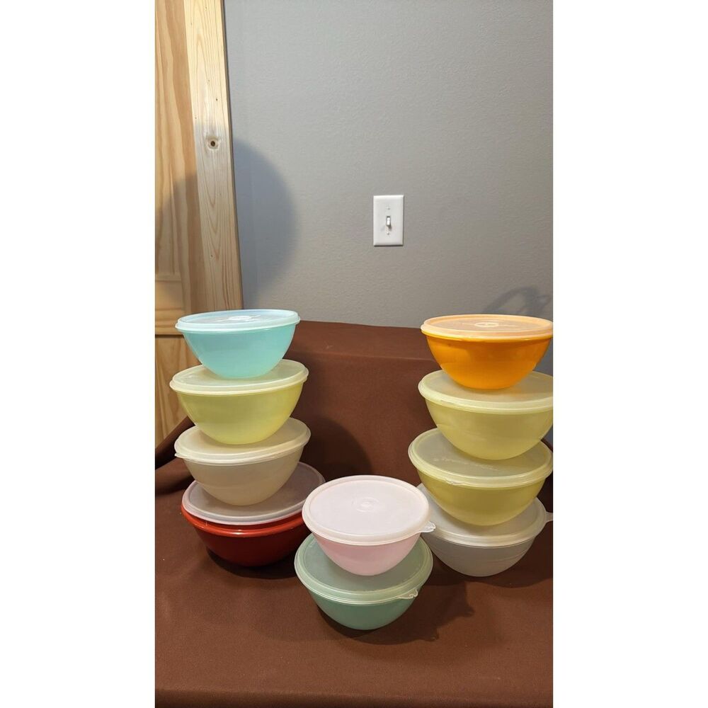 Lot of 10 Tupperware Vintage Bowls with Lids # 236, 235, 234, and 233